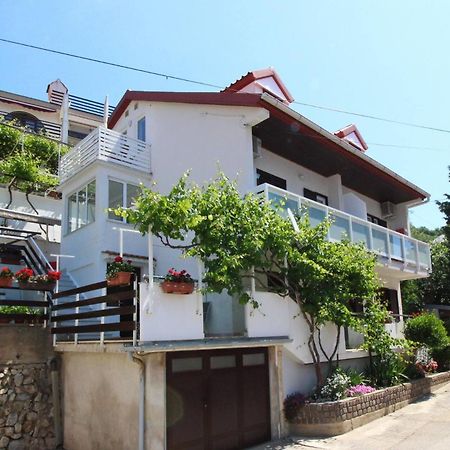 Apartments Silvija Cubranic Baška Eksteriør bilde